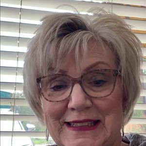 Meet your Posher, Gail